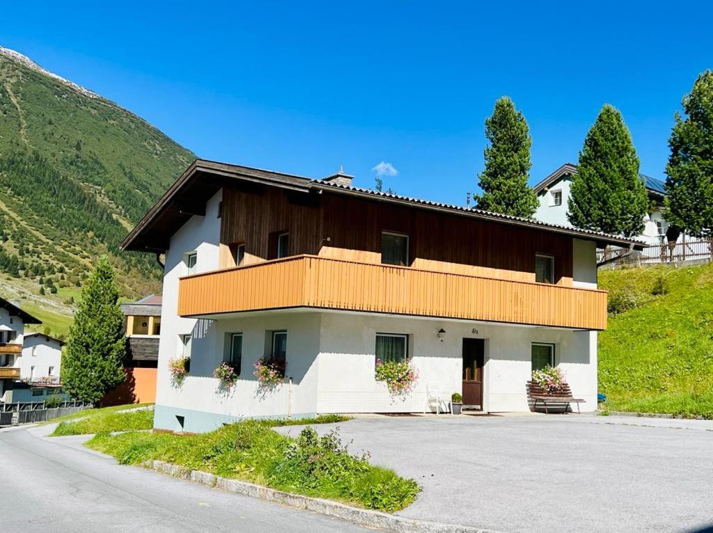 Villa Chasetta Zum Sigrist Galtür Exterior foto